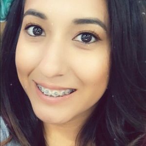 Meet your Posher, Marissa